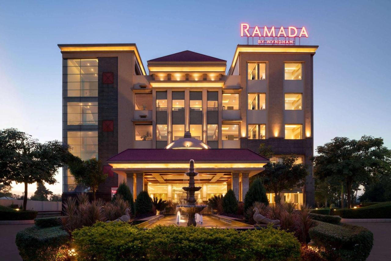 Ramada By Wyndham Varanasi Katesar Chandauli 외부 사진