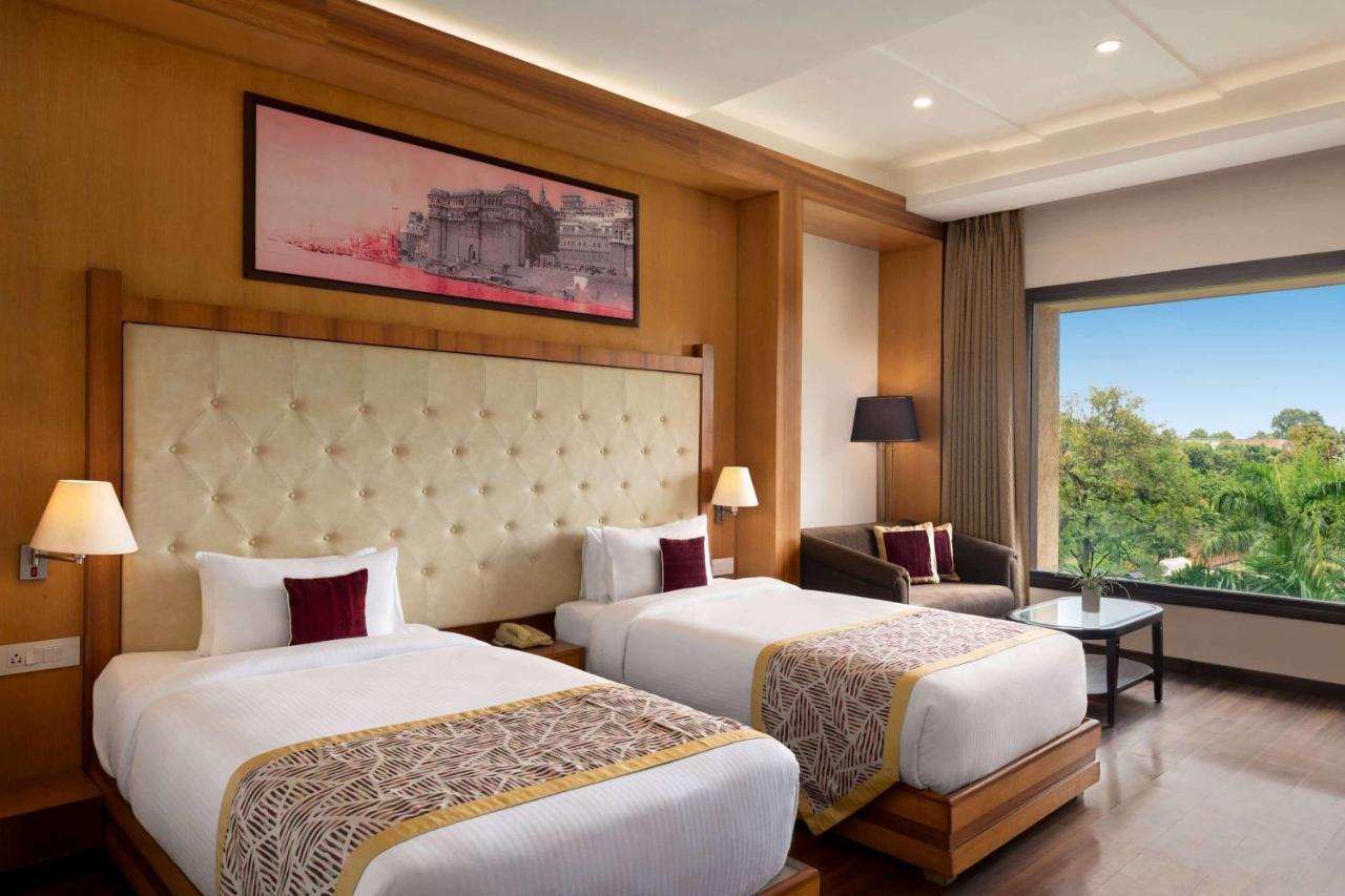 Ramada By Wyndham Varanasi Katesar Chandauli 외부 사진