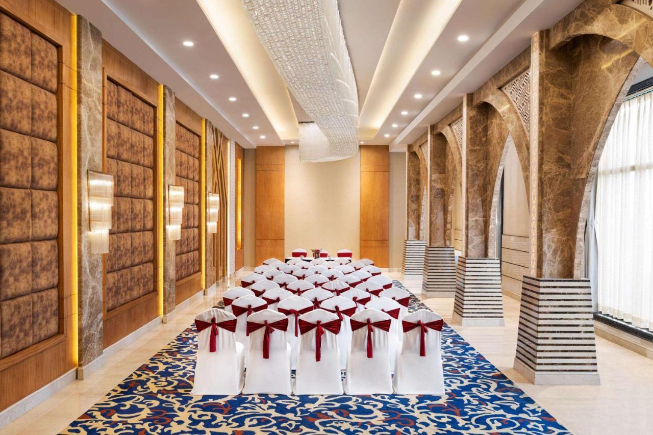 Ramada By Wyndham Varanasi Katesar Chandauli 외부 사진