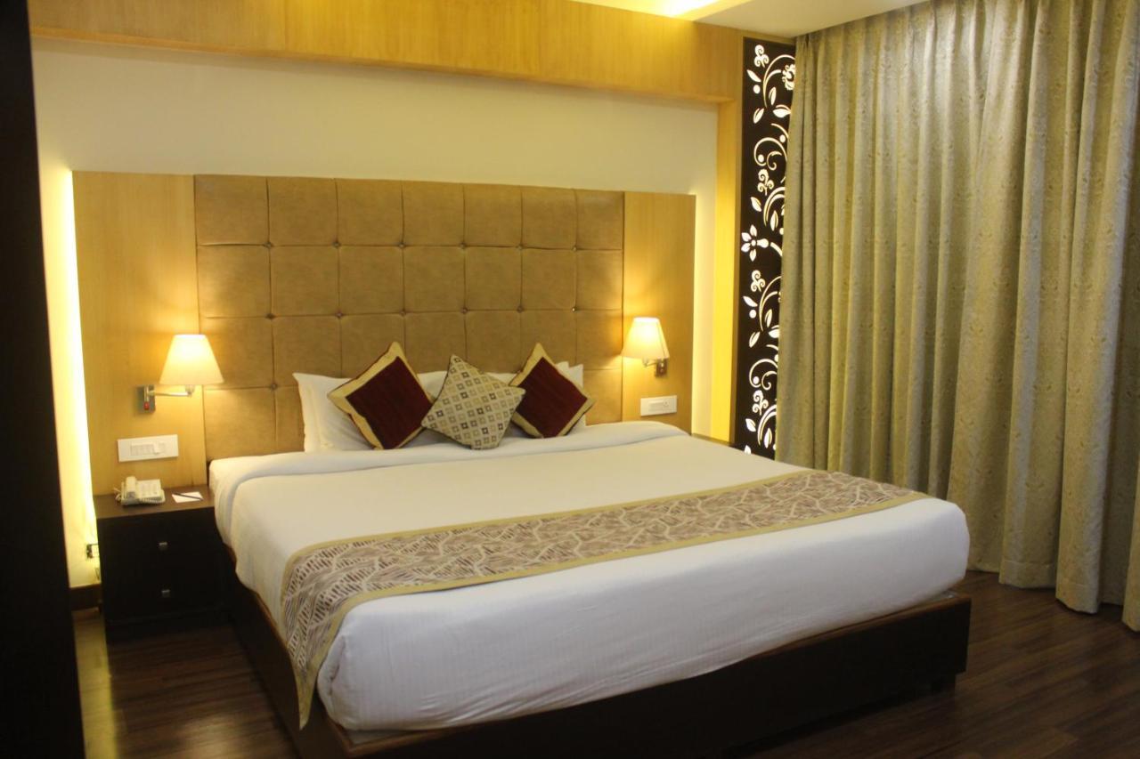Ramada By Wyndham Varanasi Katesar Chandauli 외부 사진