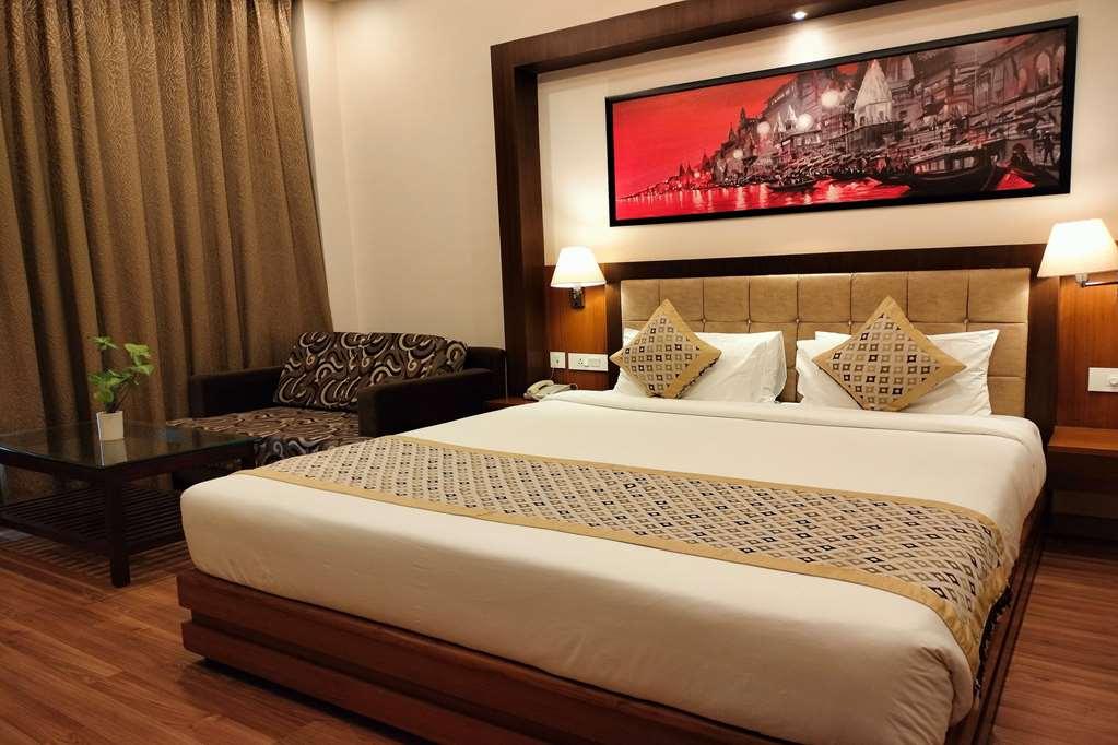 Ramada By Wyndham Varanasi Katesar Chandauli 객실 사진