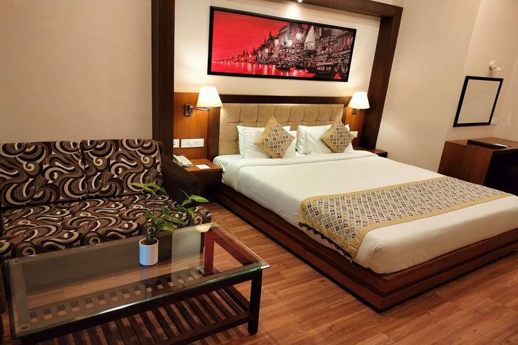 Ramada By Wyndham Varanasi Katesar Chandauli 객실 사진