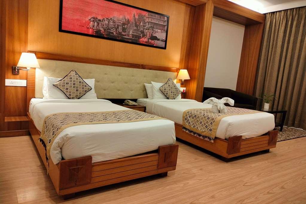 Ramada By Wyndham Varanasi Katesar Chandauli 객실 사진