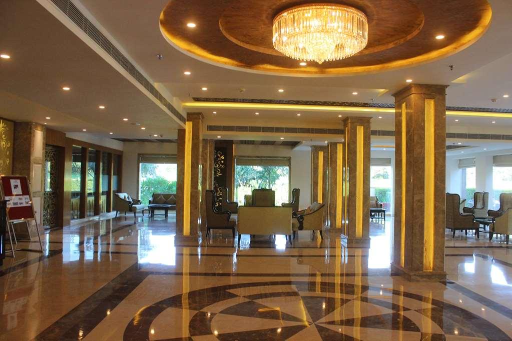 Ramada By Wyndham Varanasi Katesar Chandauli 내부 사진