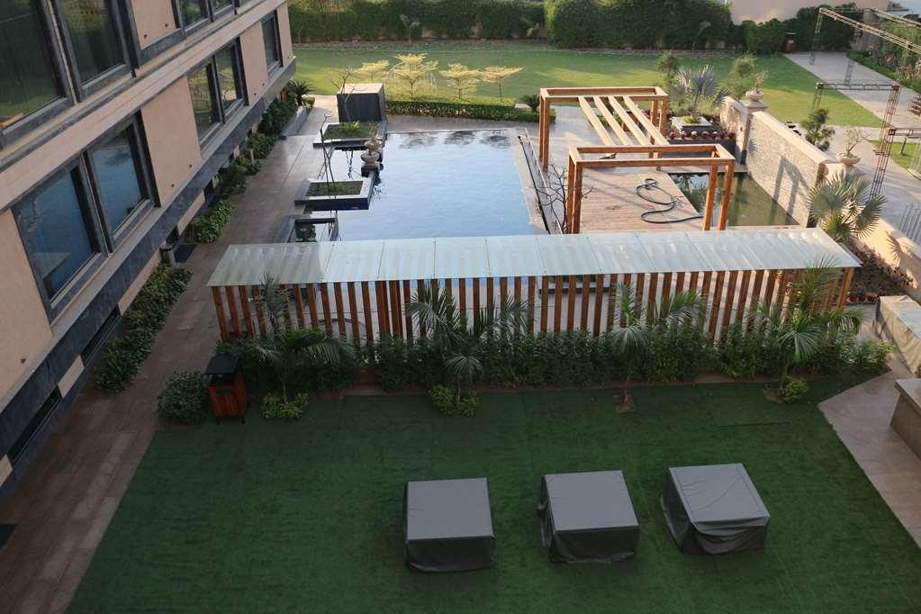 Ramada By Wyndham Varanasi Katesar Chandauli 시설 사진
